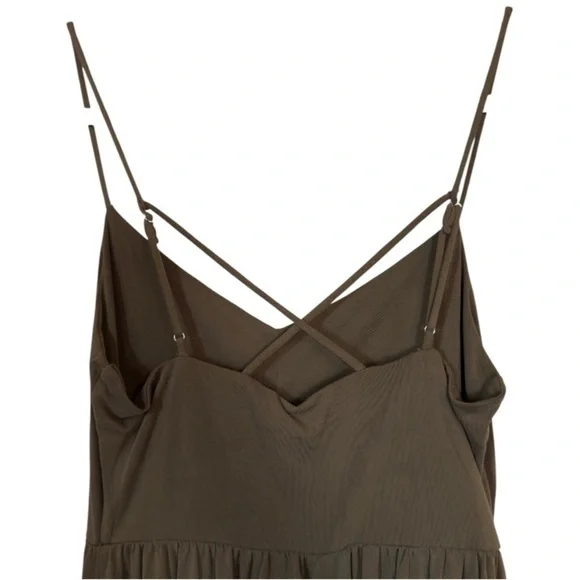 𝐍𝐖𝐓-𝐋𝐔𝐒𝐇 𝐎𝐋𝐈𝐕𝐄 𝐂𝐑𝐎𝐒𝐒 𝐁𝐀𝐂𝐊 𝐅𝐋𝐎𝐖𝐘 𝐒𝐇𝐎𝐑𝐓𝐒 𝐑𝐎MPER - Picture 5 of 6